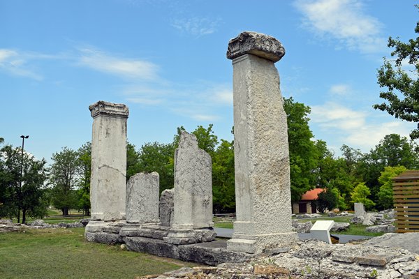 Pilaren in Nikopolis ad Istrum