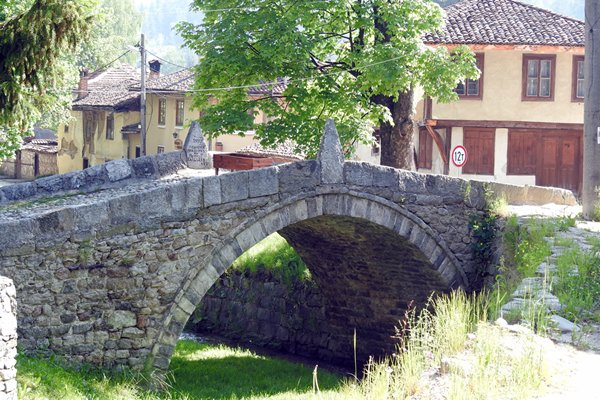 De beroemde brug van Koprivshtitsa