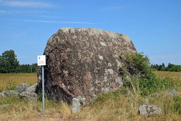 De Kukka kei met een omtrek van ruim 42 meter, Estland