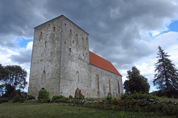 Pöide kirik op Saaremaa, Estland