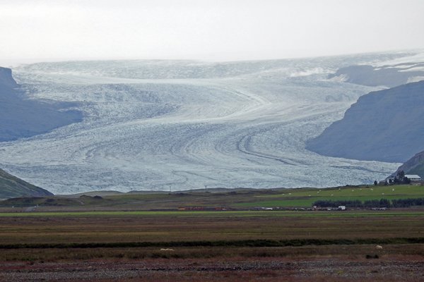Een blik op de uitlopers van Vatnajökull