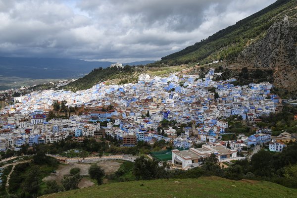 Zicht op Chefchaouen vanaf de Spaanse moskee