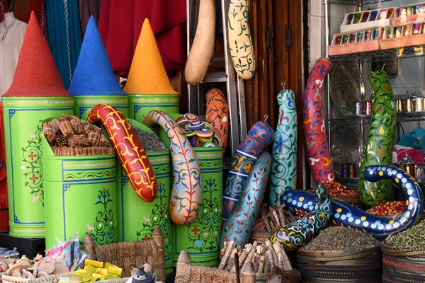 Kleurige souvenirs in Marrakesh, Marokko