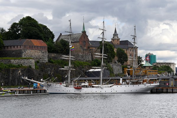 Akerhusfort vanaf de veerboot