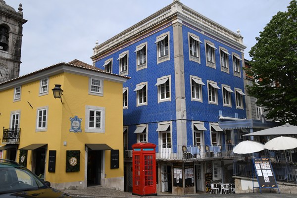 Kleurige straathoek, Sintra