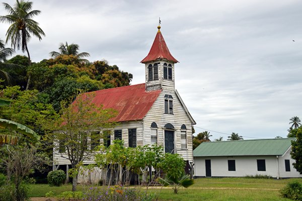 Kerkje in Totness (Suriname)