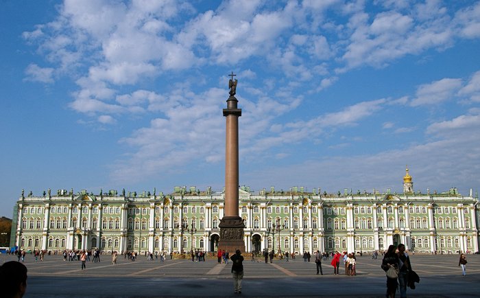 Hermitage met Alexander zuil.