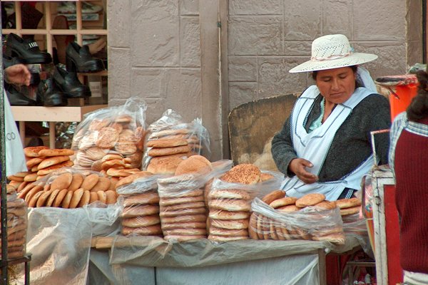 Bij de markt in Cochabamba.